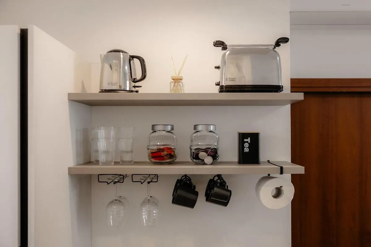 Eap Suites 2, Verona Apartment